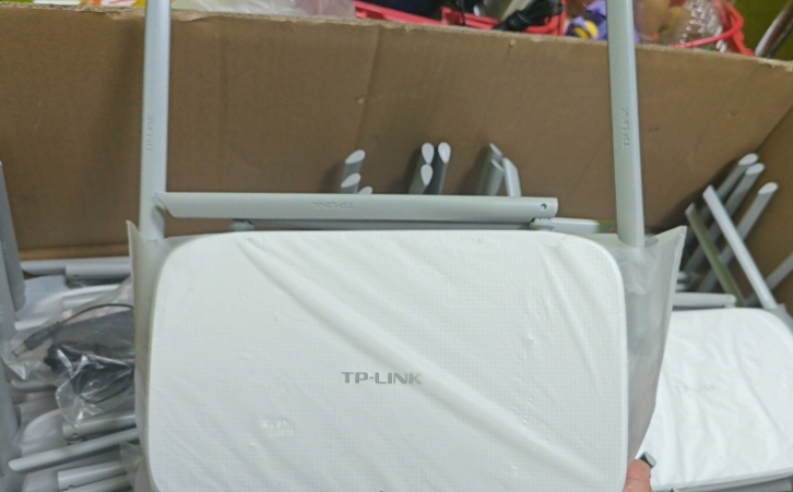 TP-LINK5620千兆版,千兆双频 9成新 TP-LINK5620千兆版,千兆双频 9成新