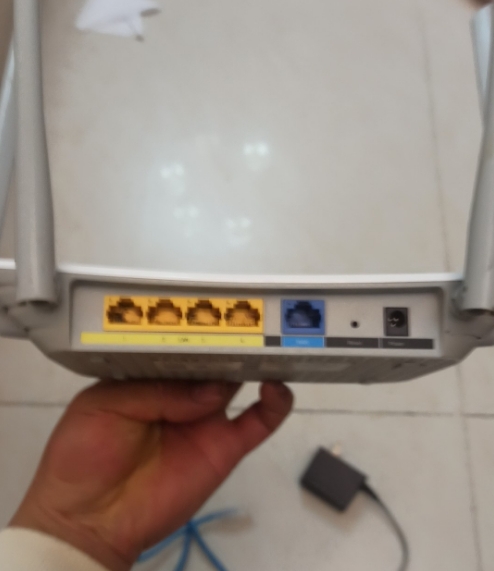 TP-LINK TL-WDR5620 无线路由器 包邮 功能 TP-LINK TL-WDR5620 无线路由器 包邮 功能