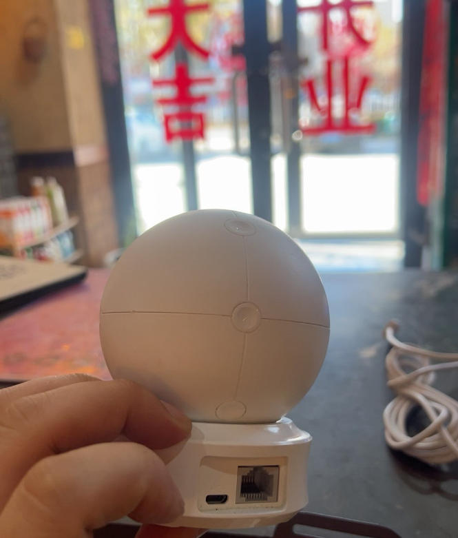 出一个TPLINK 360摄像头,300万高清无线远程,双向 出一个TPLINK 360摄像头,300万高清无线远程,双向