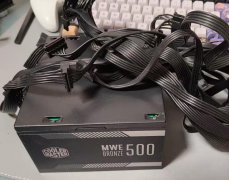 酷冷至尊MWE BRONZE 500W铜牌电源，型号MPE-