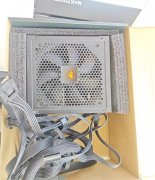 自用骨伽500W电源 静音款 额定500W 支持580显卡