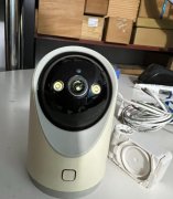 乔安智能摄像头，带夜视灯，带安装底座，内置128G内存，可以